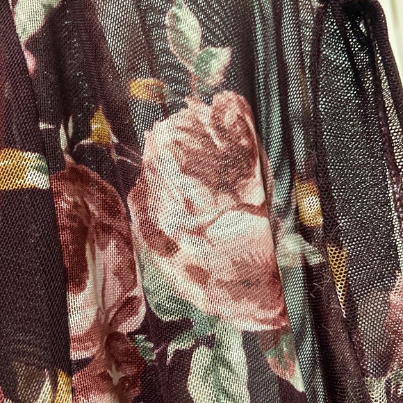 Tilly’s Ivy & Main Floral Rose Maroon Mesh Top - Picture 2 of 2